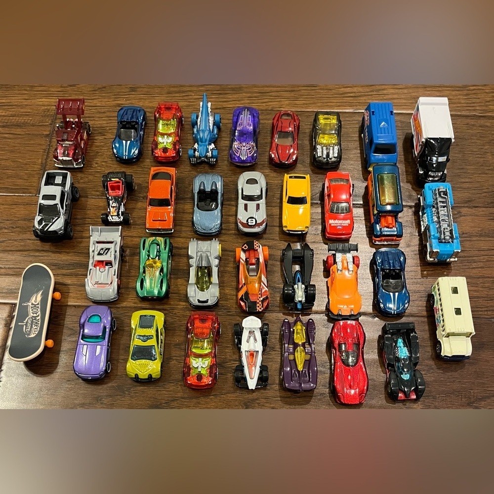HOT WHEELS Lot of 34 Fast Cars Trucks Skateboard Assorted Years Makes Cars Truck